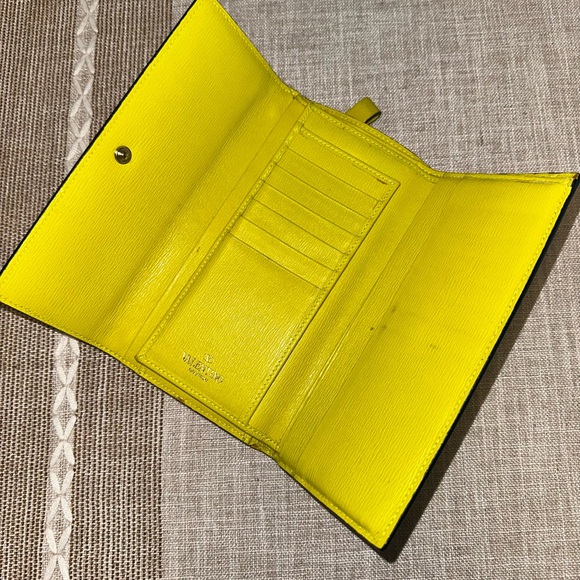 Valentino Wallet - Picture 4 of 9